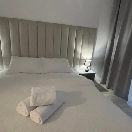 Hills Nomad Apartment *