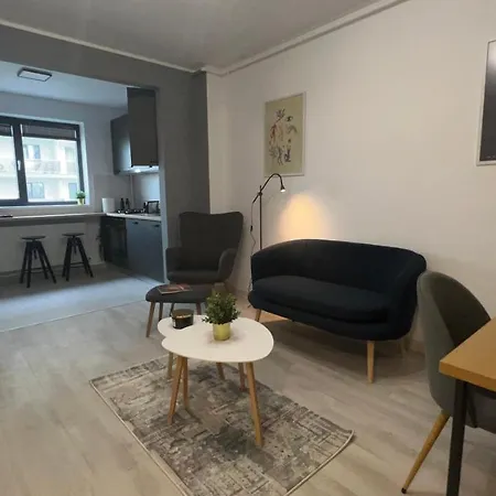 Hills Nomad * Bucharest