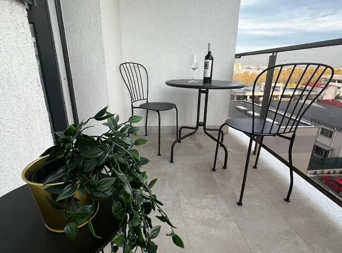 Hills Nomad Bucureşti